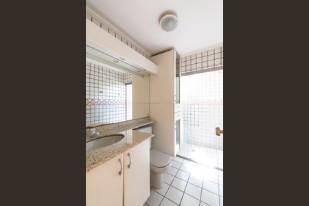 Apartamento à venda com 79m², 2 quartos e 1 vaga Apartamento à venda com 79m², 2 quartos e 1 vagaBanheiro
