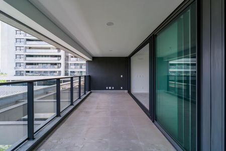 Apartamento à venda com 142m², 2 quartos e 2 vagas Apartamento à venda com 142m², 2 quartos e 2 vagasVaranda da Sala