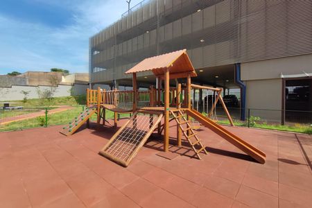 Apartamento para alugar com 67m², 2 quartos e 1 vaga Apartamento para alugar com 67m², 2 quartos e 1 vagaÁrea comum - Playground
