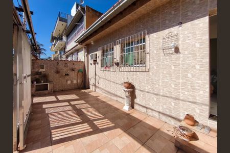 Casa à venda com 50m², 2 quartos e 1 vaga Casa à venda com 50m², 2 quartos e 1 vagaGaragem