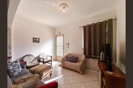 Casa à venda com 50m², 2 quartos e 1 vaga Casa à venda com 50m², 2 quartos e 1 vagaSala