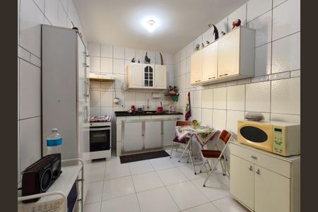 Casa à venda com 50m², 2 quartos e 1 vaga Casa à venda com 50m², 2 quartos e 1 vagaCozinha