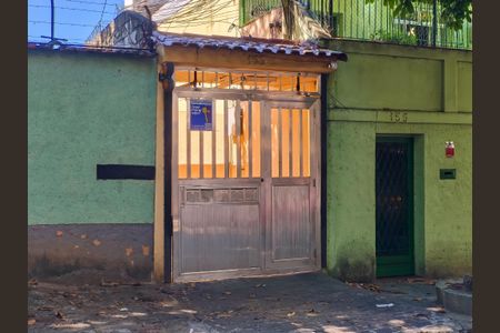 Casa à venda com 50m², 2 quartos e 1 vaga Casa à venda com 50m², 2 quartos e 1 vagaFachada/Placa