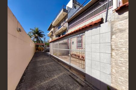 Casa à venda com 50m², 2 quartos e 1 vaga Casa à venda com 50m², 2 quartos e 1 vagaFachada