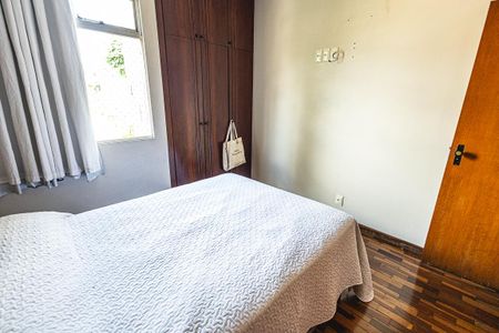 Apartamento à venda com 83m², 3 quartos e 2 vagas Apartamento à venda com 83m², 3 quartos e 2 vagasQuarto 1 / suite