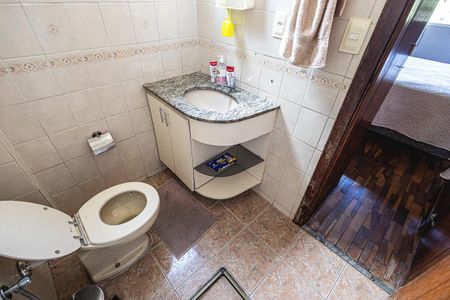 Apartamento à venda com 83m², 3 quartos e 2 vagas Apartamento à venda com 83m², 3 quartos e 2 vagasBanheiro da Suite