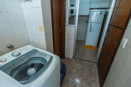 Apartamento à venda com 83m², 3 quartos e 2 vagas Apartamento à venda com 83m², 3 quartos e 2 vagasArea de serviço