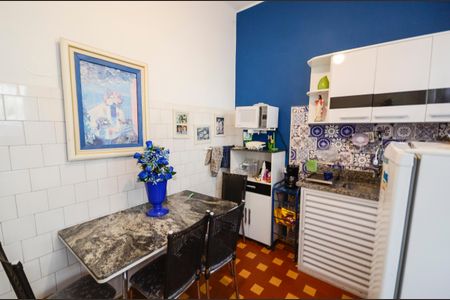 Casa à venda com 247m², 4 quartos e 4 vagas Casa à venda com 247m², 4 quartos e 4 vagasCozinha