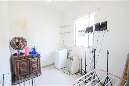 Casa à venda com 247m², 4 quartos e 4 vagas Casa à venda com 247m², 4 quartos e 4 vagasÁrea de Serviço