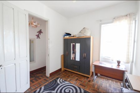 Casa à venda com 247m², 4 quartos e 4 vagas Casa à venda com 247m², 4 quartos e 4 vagasQuarto 3