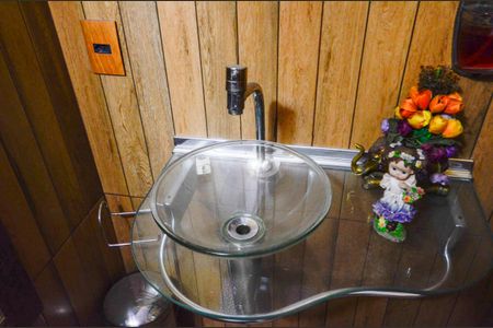 Casa à venda com 247m², 4 quartos e 4 vagas Casa à venda com 247m², 4 quartos e 4 vagasBanheiro 1