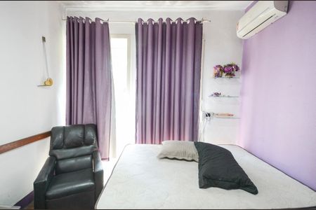 Casa à venda com 247m², 4 quartos e 4 vagas Casa à venda com 247m², 4 quartos e 4 vagasQuarto 2