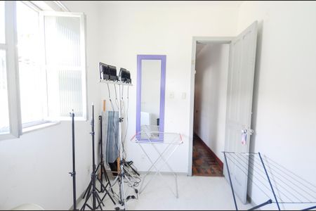 Casa à venda com 247m², 4 quartos e 4 vagas Casa à venda com 247m², 4 quartos e 4 vagasÁrea de Serviço