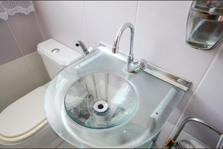 Casa à venda com 247m², 4 quartos e 4 vagas Casa à venda com 247m², 4 quartos e 4 vagasBanheiro 2