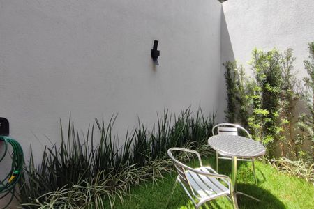 Apartamento à venda com 100m², 2 quartos e 2 vagas Apartamento à venda com 100m², 2 quartos e 2 vagasQuintal