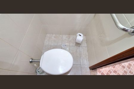 Casa à venda com 144m², 2 quartos e 1 vaga Casa à venda com 144m², 2 quartos e 1 vagaBanheiro Social 2