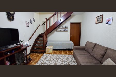 Casa à venda com 144m², 2 quartos e 1 vaga Casa à venda com 144m², 2 quartos e 1 vagaSala