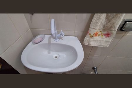 Casa à venda com 144m², 2 quartos e 1 vaga Casa à venda com 144m², 2 quartos e 1 vagaBanheiro Social 2