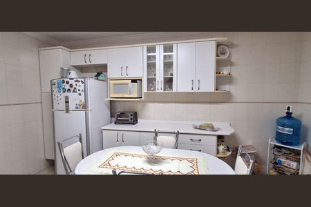 Casa à venda com 144m², 2 quartos e 1 vaga Casa à venda com 144m², 2 quartos e 1 vagaCozinha