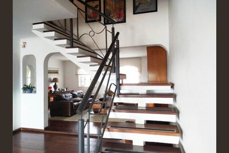 Casa à venda com 430m², 4 quartos e 5 vagas