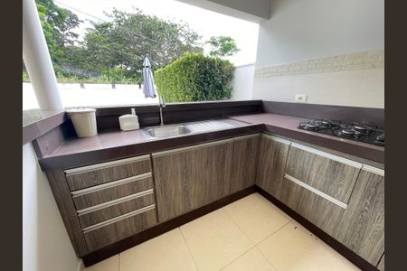 Casa de condomínio à venda com 322m², 4 quartos e 3 vagas Casa de condomínio à venda com 322m², 4 quartos e 3 vagasEspaço Gourmet