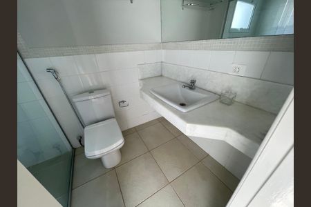 Casa de condomínio à venda com 322m², 4 quartos e 3 vagas Casa de condomínio à venda com 322m², 4 quartos e 3 vagasSuíte 4