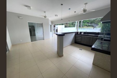 Casa de condomínio à venda com 322m², 4 quartos e 3 vagas Casa de condomínio à venda com 322m², 4 quartos e 3 vagasEspaço Gourmet