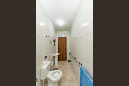 Casa à venda com 360m², 6 quartos e 2 vagas Casa à venda com 360m², 6 quartos e 2 vagasBanheiro da Suíte