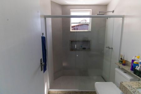 Casa à venda com 296m², 5 quartos e 4 vagasBanheiro Social