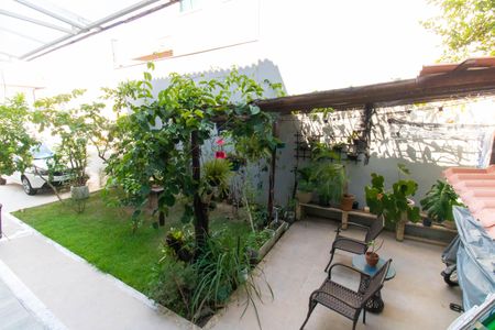 Casa à venda com 296m², 5 quartos e 4 vagasÁrea externa