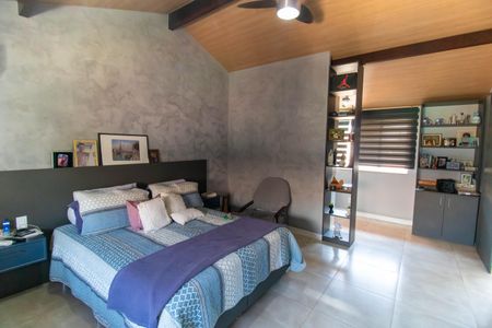 Casa à venda com 296m², 5 quartos e 4 vagasSuíte 3