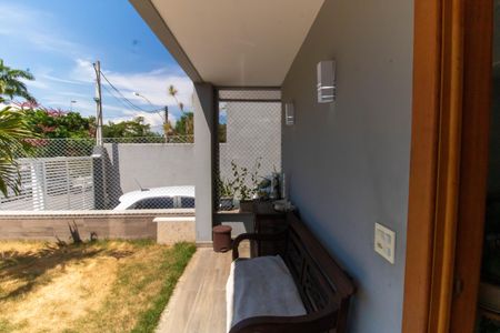 Casa à venda com 296m², 5 quartos e 4 vagasVaranda da Sala