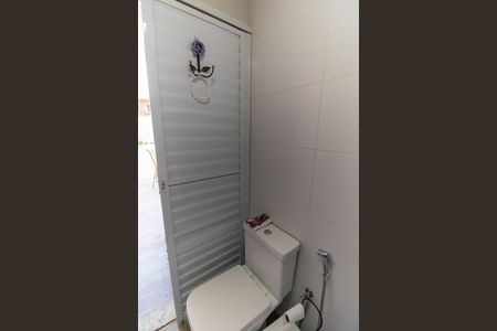 Casa à venda com 296m², 5 quartos e 4 vagasBanheiro Externo