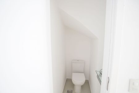 Casa à venda com 116m², 4 quartos e 2 vagas Casa à venda com 116m², 4 quartos e 2 vagasLavabo