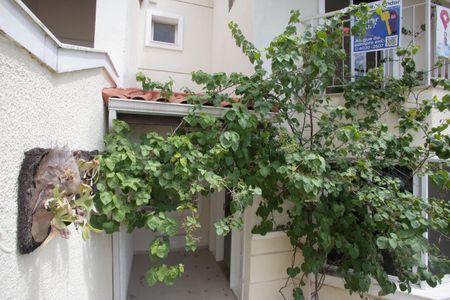 Casa à venda com 116m², 4 quartos e 2 vagas Casa à venda com 116m², 4 quartos e 2 vagasFrente da Casa