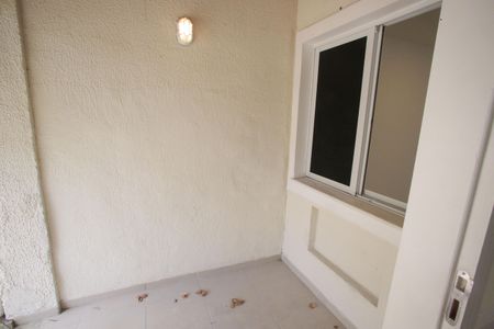 Casa à venda com 116m², 4 quartos e 2 vagas Casa à venda com 116m², 4 quartos e 2 vagasVaranda da Sala