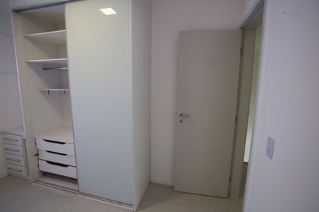 Casa à venda com 116m², 4 quartos e 2 vagas Casa à venda com 116m², 4 quartos e 2 vagasQuarto 3