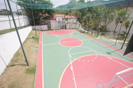 Casa à venda com 116m², 4 quartos e 2 vagas Casa à venda com 116m², 4 quartos e 2 vagasQuadra Esportiva