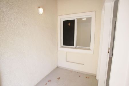 Casa à venda com 116m², 4 quartos e 2 vagas Casa à venda com 116m², 4 quartos e 2 vagasVaranda da Sala