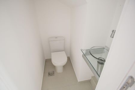 Casa à venda com 116m², 4 quartos e 2 vagas Casa à venda com 116m², 4 quartos e 2 vagasLavabo