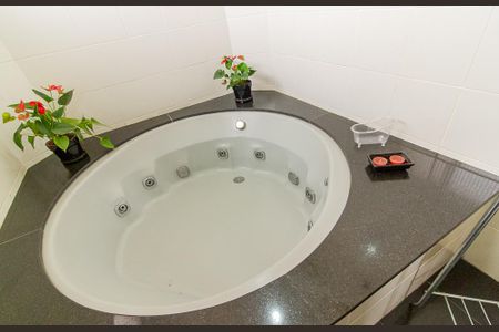 Apartamento à venda com 180m², 4 quartos e 3 vagas Apartamento à venda com 180m², 4 quartos e 3 vagasBanheiro da Suíte 3