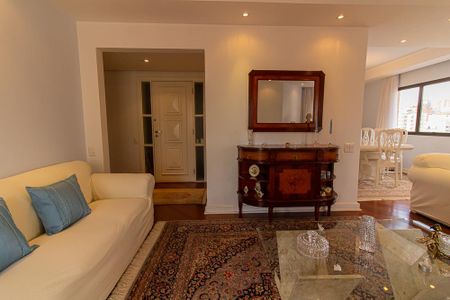 Apartamento à venda com 180m², 4 quartos e 3 vagas Apartamento à venda com 180m², 4 quartos e 3 vagasSala de Jantar