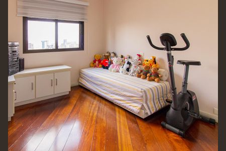 Apartamento à venda com 180m², 4 quartos e 3 vagas Apartamento à venda com 180m², 4 quartos e 3 vagasSuíte 2