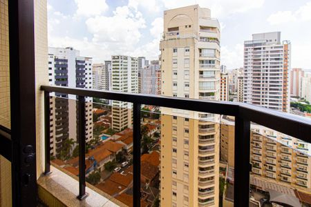 Apartamento à venda com 180m², 4 quartos e 3 vagas Apartamento à venda com 180m², 4 quartos e 3 vagasVista da Suíte 1