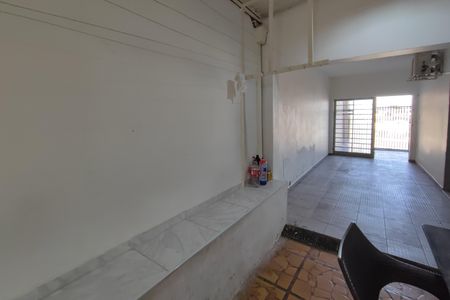 Casa à venda com 96m², 4 quartos e 3 vagas Casa à venda com 96m², 4 quartos e 3 vagasQuintal