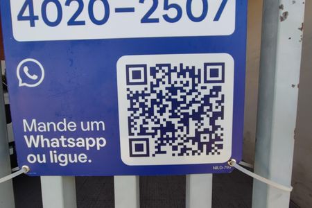 Casa à venda com 96m², 4 quartos e 3 vagas Casa à venda com 96m², 4 quartos e 3 vagasPLACA INSTALADA NA FACHADA