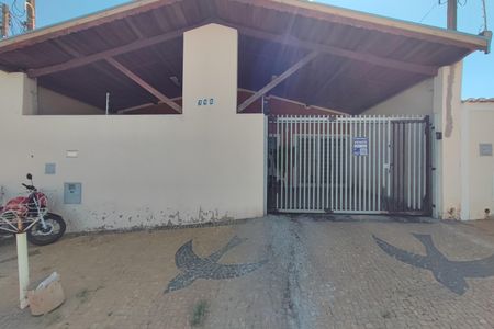 Casa à venda com 96m², 4 quartos e 3 vagas Casa à venda com 96m², 4 quartos e 3 vagasFachada