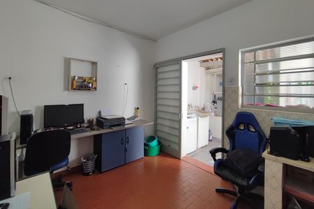 Casa à venda com 96m², 4 quartos e 3 vagas Casa à venda com 96m², 4 quartos e 3 vagasEdícula - Sala