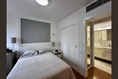 Apartamento à venda com 34m², 1 quarto e 1 vaga Apartamento à venda com 34m², 1 quarto e 1 vagaSuíte