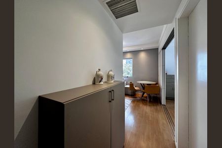 Apartamento à venda com 34m², 1 quarto e 1 vaga Apartamento à venda com 34m², 1 quarto e 1 vagaSala